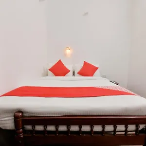 https://aar-palmyra-regency.hotels-alappuzha.com